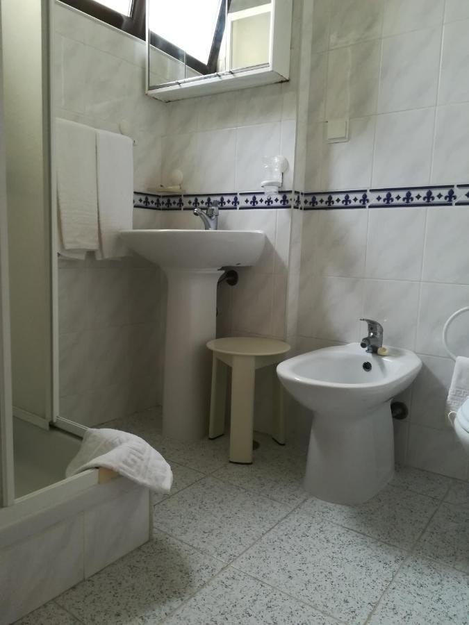 Hospedaria Saozinha Figueira da Foz Esterno foto